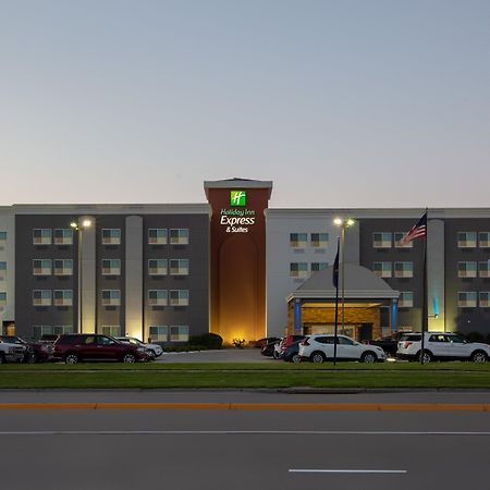 Holiday Inn Express Hotel & Suites Columbus By Ihg Extérieur photo