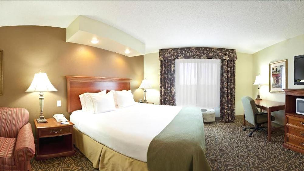 Holiday Inn Express Hotel & Suites Columbus By Ihg Extérieur photo