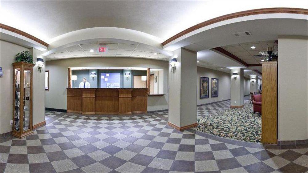 Holiday Inn Express Hotel & Suites Columbus By Ihg Extérieur photo