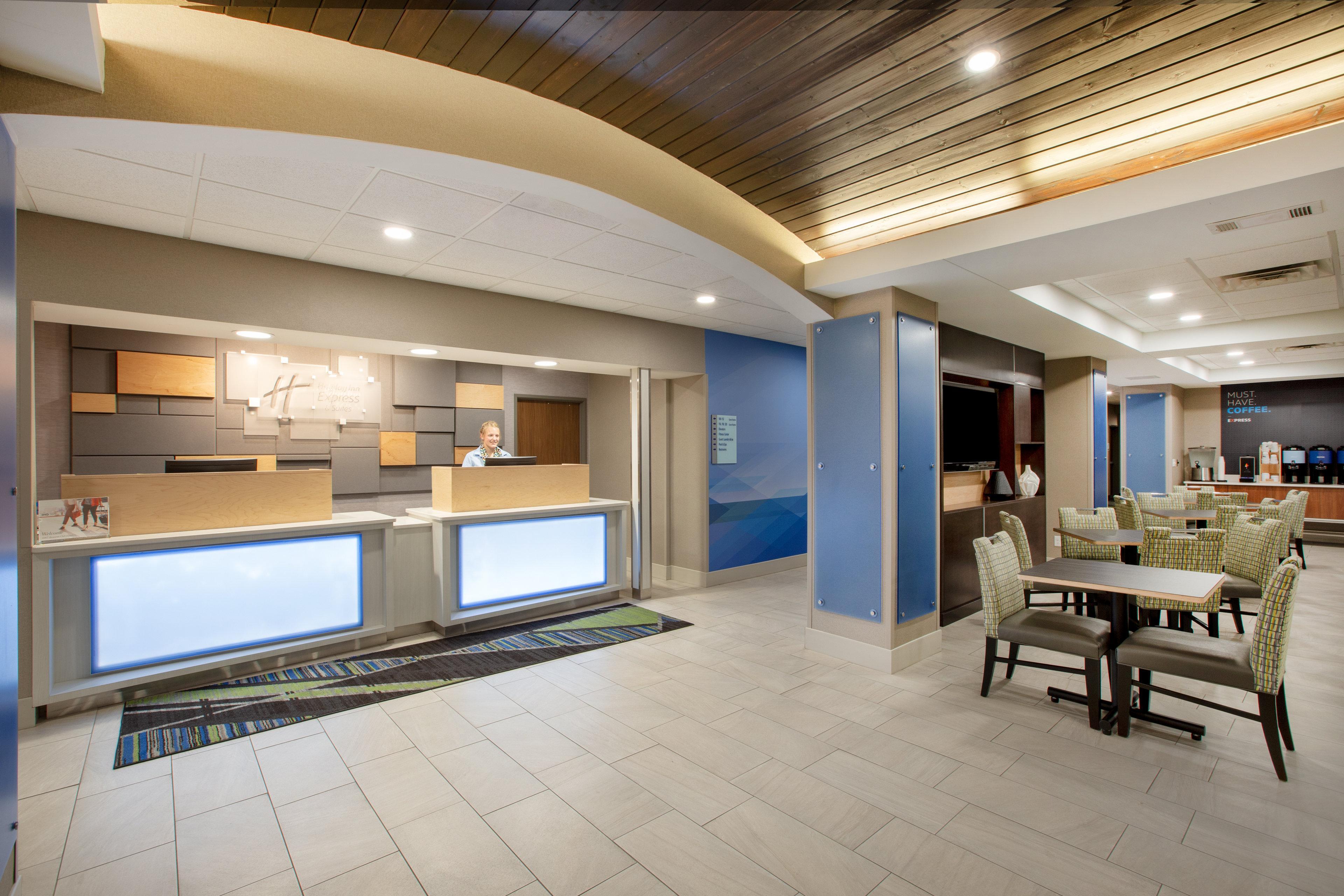 Holiday Inn Express Hotel & Suites Columbus By Ihg Extérieur photo