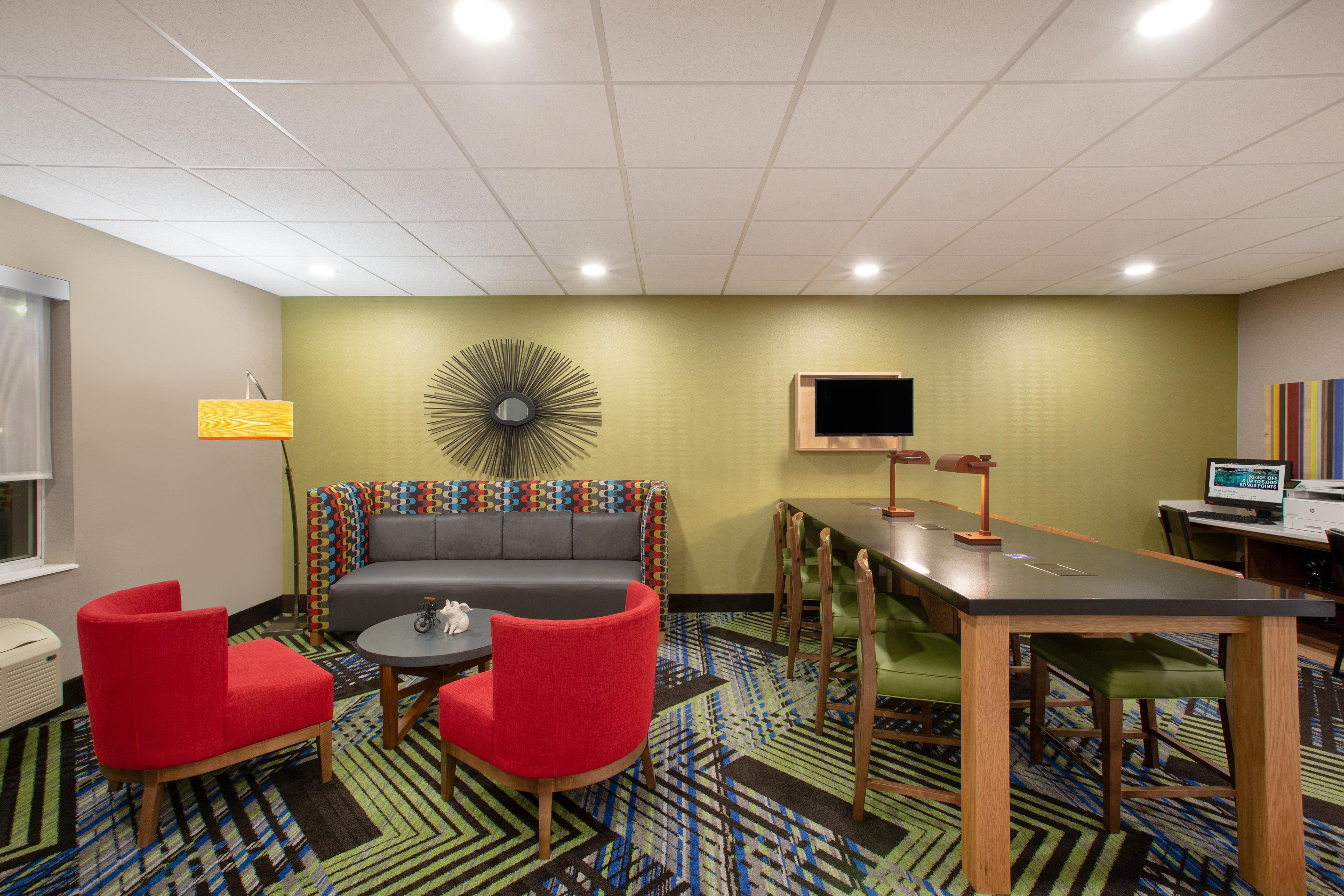 Holiday Inn Express Hotel & Suites Columbus By Ihg Extérieur photo