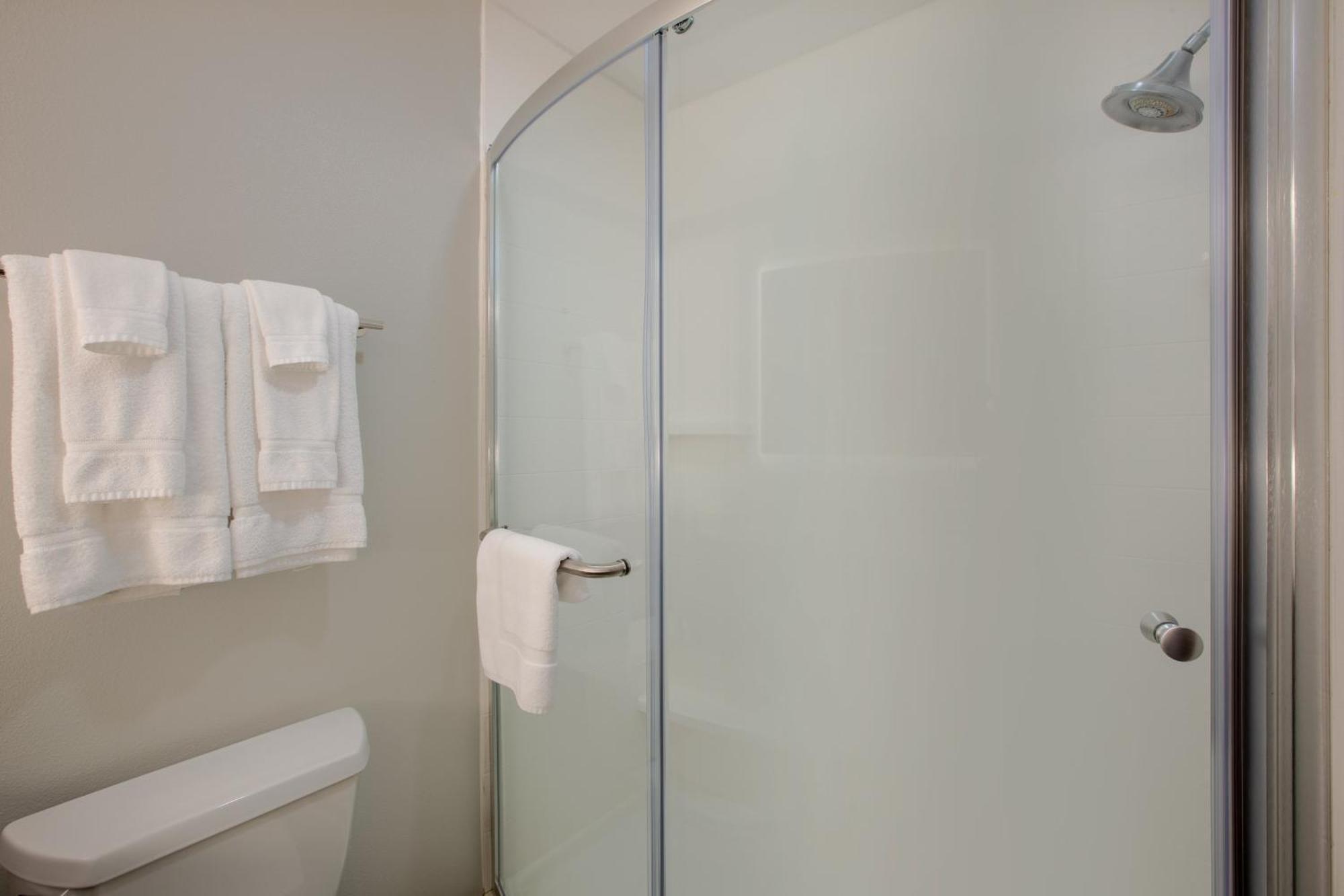 Holiday Inn Express Hotel & Suites Columbus By Ihg Extérieur photo