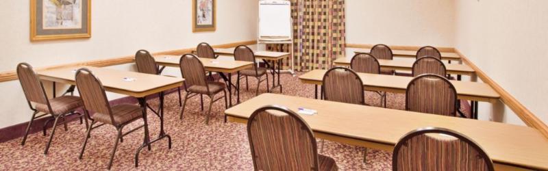 Holiday Inn Express Hotel & Suites Columbus By Ihg Extérieur photo