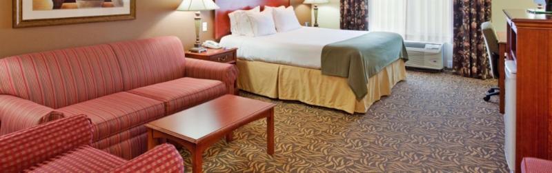 Holiday Inn Express Hotel & Suites Columbus By Ihg Extérieur photo