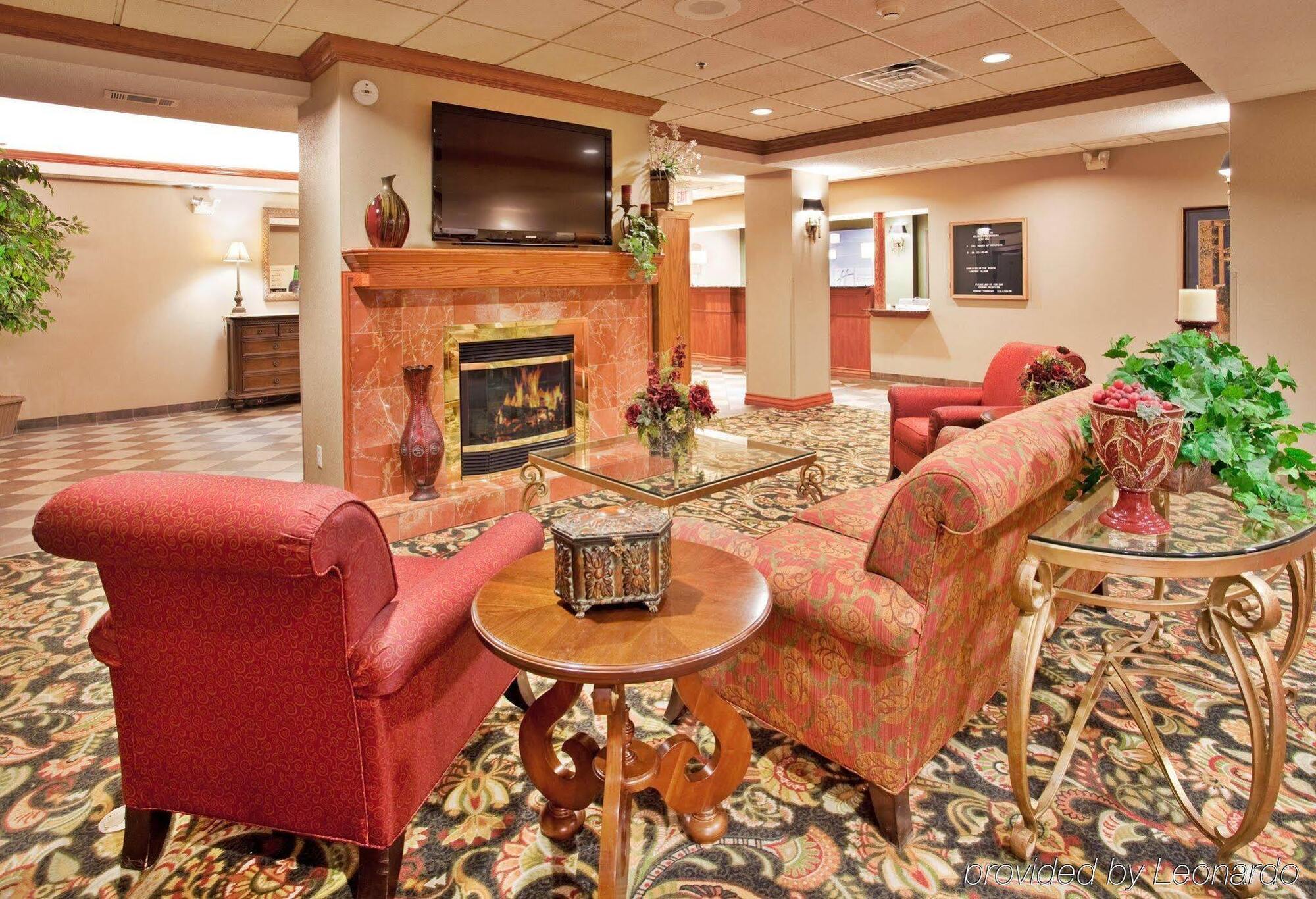 Holiday Inn Express Hotel & Suites Columbus By Ihg Extérieur photo